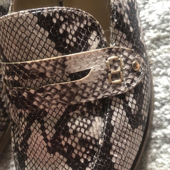 Snake Print Loafers - Picture 2 of 4